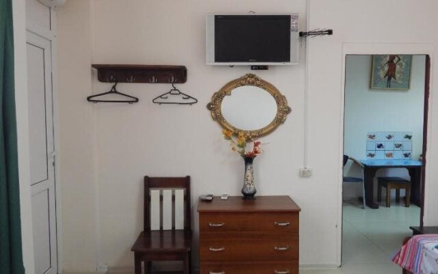 Dom Aleks Guest House