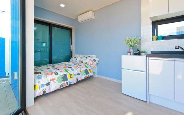 West Sea Glamping - Campsite