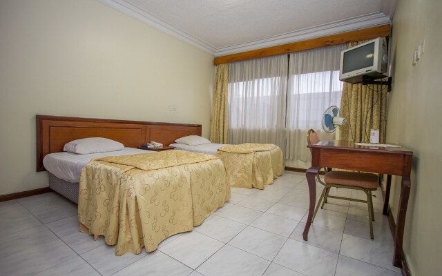 Holiday Express Hotel