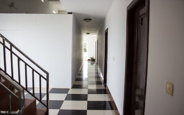 Overflow Guesthouse