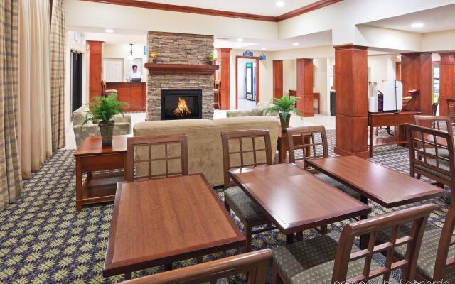 Staybridge Suites Dallas-Addison Hotel