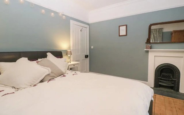 Vallis Oak Villa