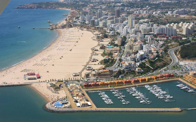 AP Oriental Beach