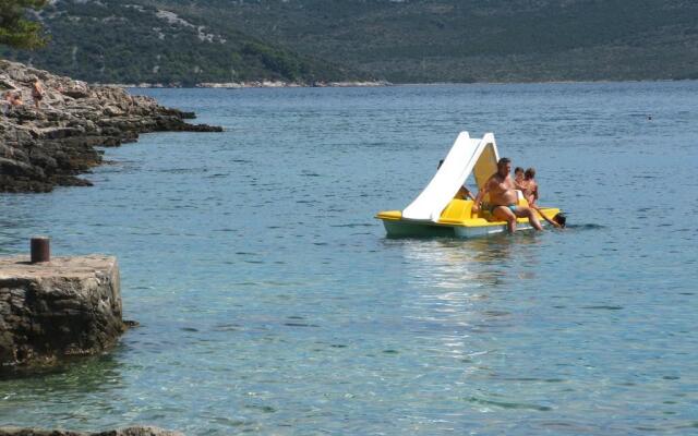 Apartments Maslina Božava