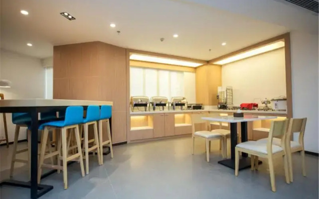 Hanting Hotel Chengdu Chunxi Road Station