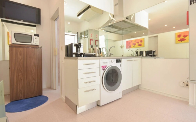 Cosy Studio by Homing