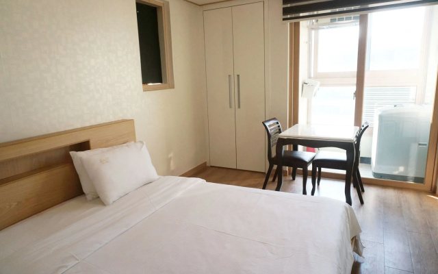 EAN Residence Hotel