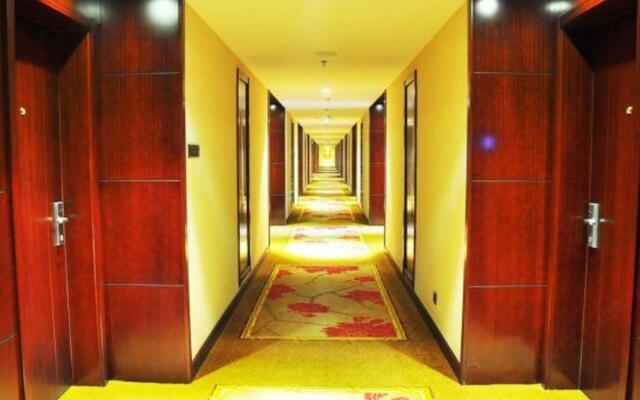 Huayang Holiday Hotel