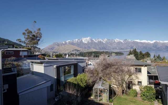 89/5 Tui Heights