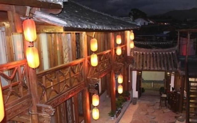 Lijiang on Road Mansion