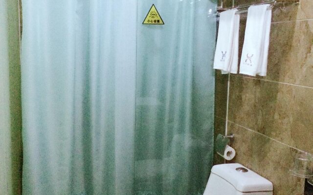 Betty's Hostel
