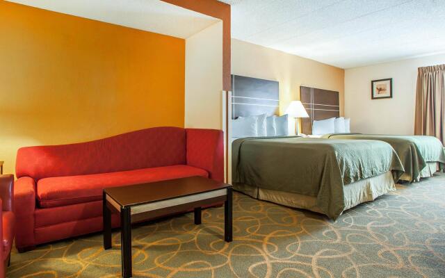 Quality Suites Milwaukee Airport