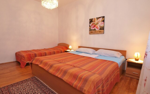 Apartments Vladislava 906
