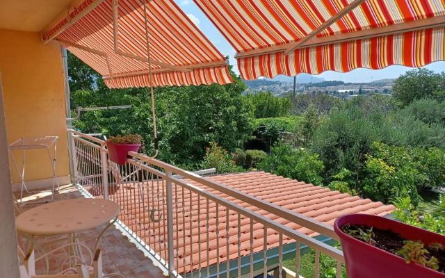 Big apartment with garden