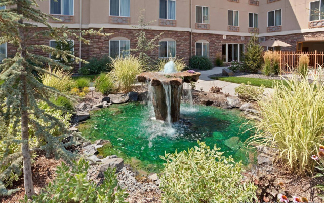 Holiday Inn Express & Suites Ontario by IHG