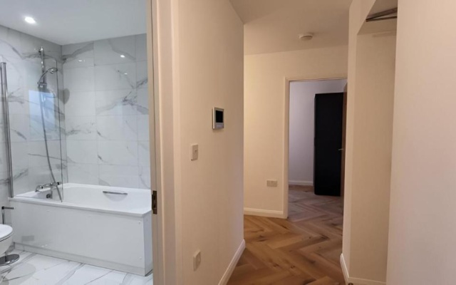Hybrid Resi - Mitcham