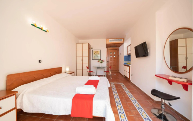 Felix Residence