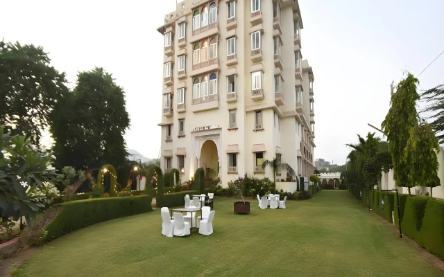 Satyam Palace Resort