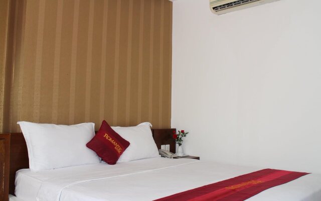 Romantic Hotel