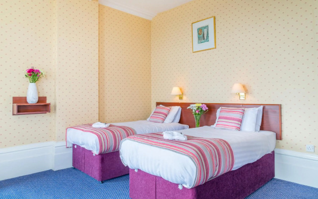 Queens Hotel