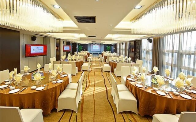 Regis JOY International Hotel