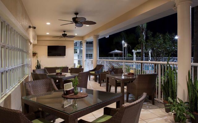 DoubleTree Suites by Hilton Naples
