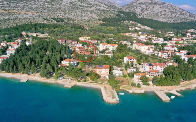 Studio in Starigrad, With Wonderful sea View, Furnished Balcony and Wifi - 100 m From the Beach
