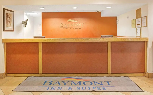 Baymont Inn & Suites Omaha