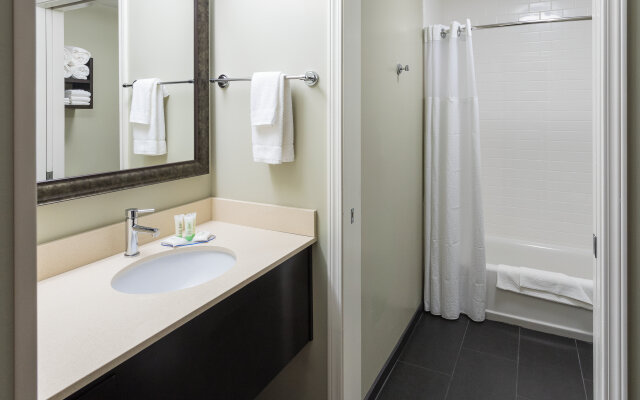 Staybridge Suites Omaha West, an IHG Hotel