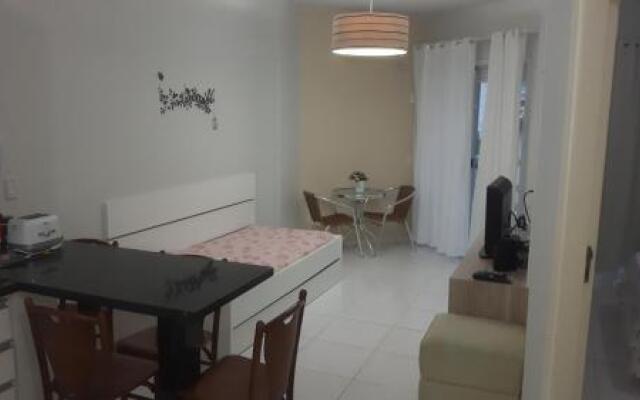 Apto Ingleses à 50mts da praia