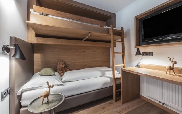 Maraias Luxury Suites & Apartments