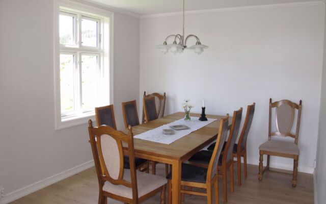 STRøNENESET (FJH231)