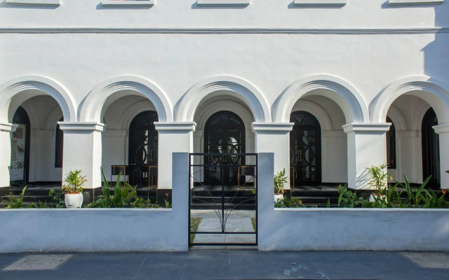The Old Court House by Abad