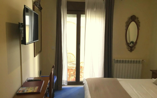 Hotel Arco San Vicente