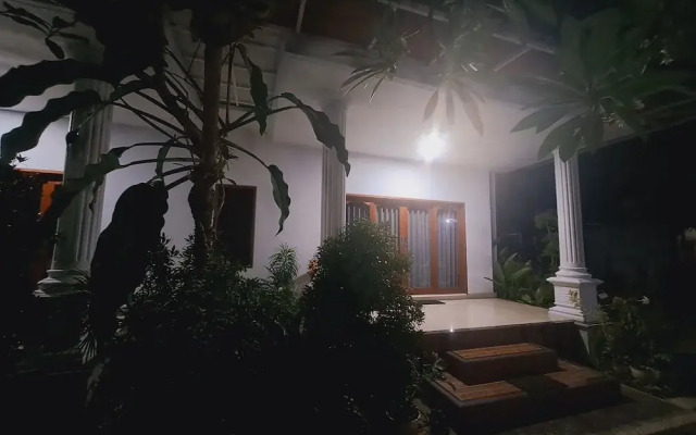 srinadi guest house