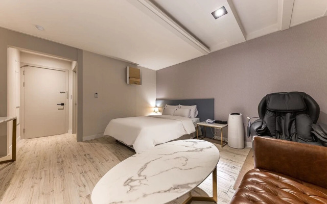 Yongin Singal Sangsang Hotel 1