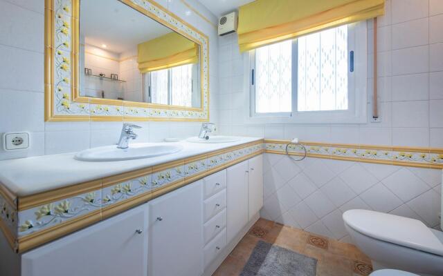 TH29-Playa-La-Mora in Tarragona