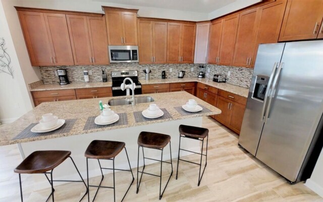 Storey Lake - 4720 Sleepy Hollow Dr