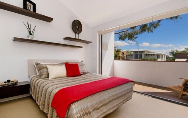 Alamode Apartments