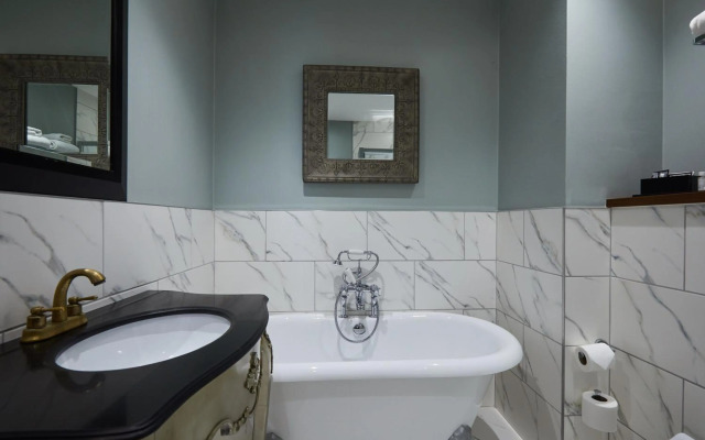 WorldHotels Distinctive Woughton House Hotel