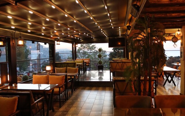 Darius Hotel By Dara