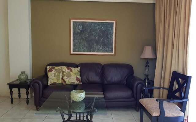Los Altos Apartments & Studios
