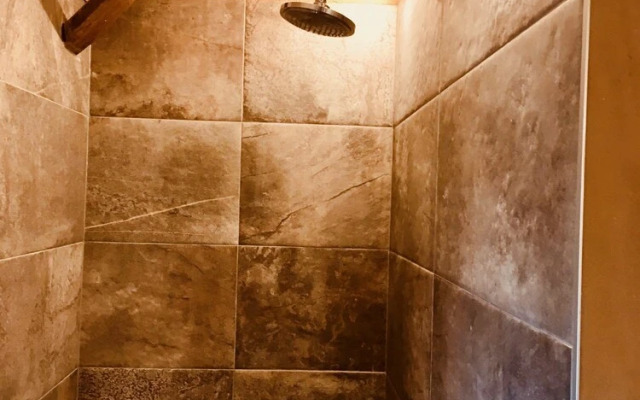 In het huis van Jo Daggert