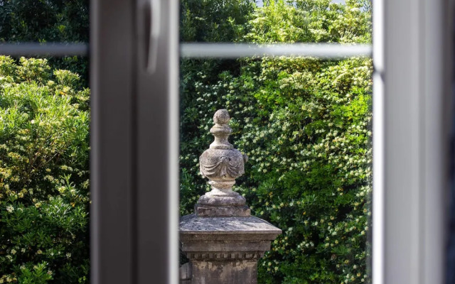 Spacious 3-bdr Apartment Near La Grande Plage