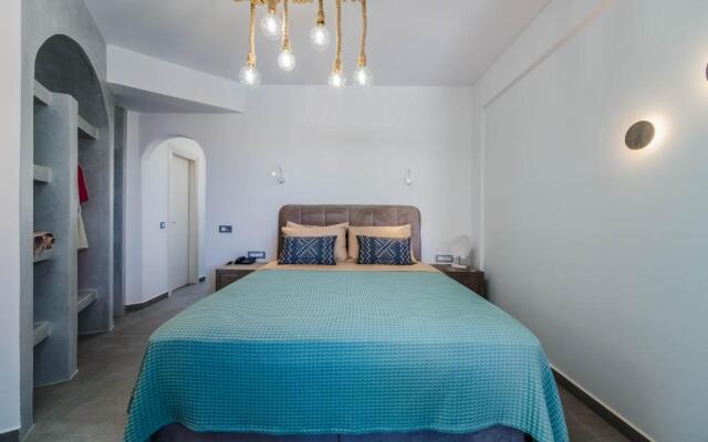 Aegean Blue Luxury Suites