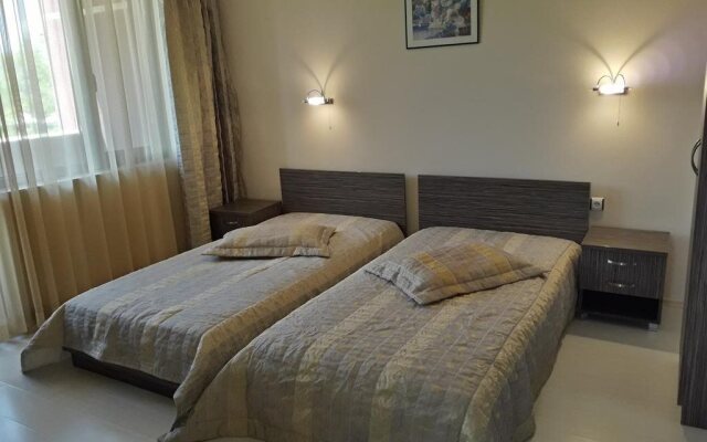 Hotel Prestige