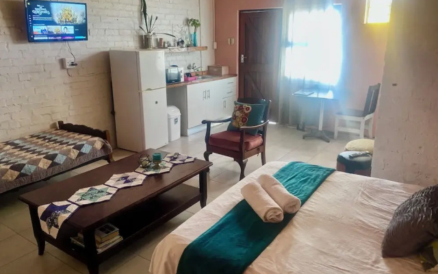 Suzies Huis Restaurant Bed and Breakfast