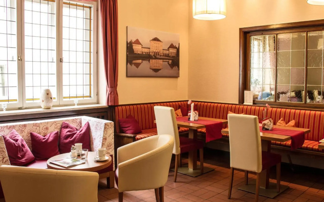 Hotel Laimer Hof Nymphenburg Palace Munich