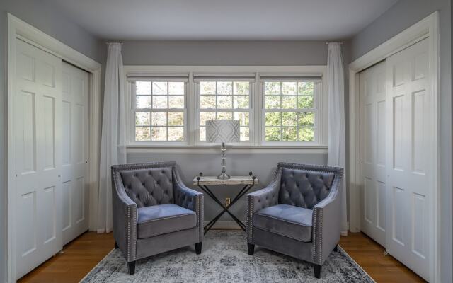 Colonial Gardens Bed & Breakfast