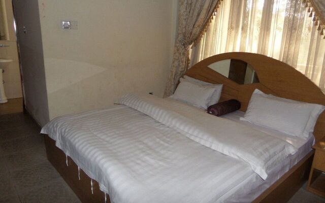Kebbi Hotel
